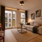 公寓 Komfortowe Apartamenty Z Garazem - Lodz Fuzja Milionowa *