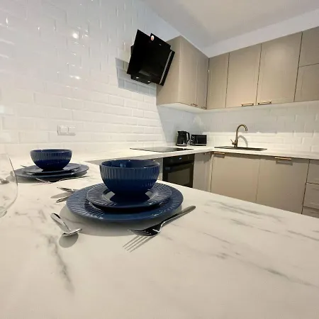 Apartment Komfortowe Z Garazem - Fuzja Milionowa