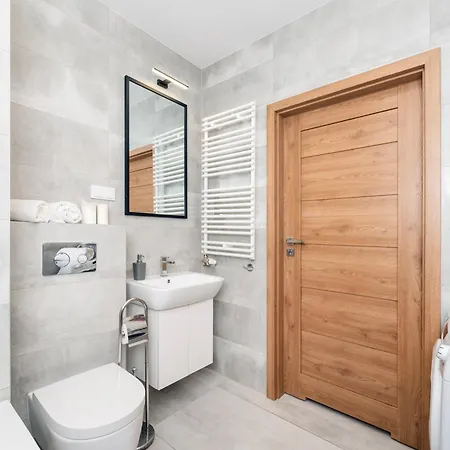 Apartment Komfortowe Z Garazem Na Milionowej Lodz (Lodz)