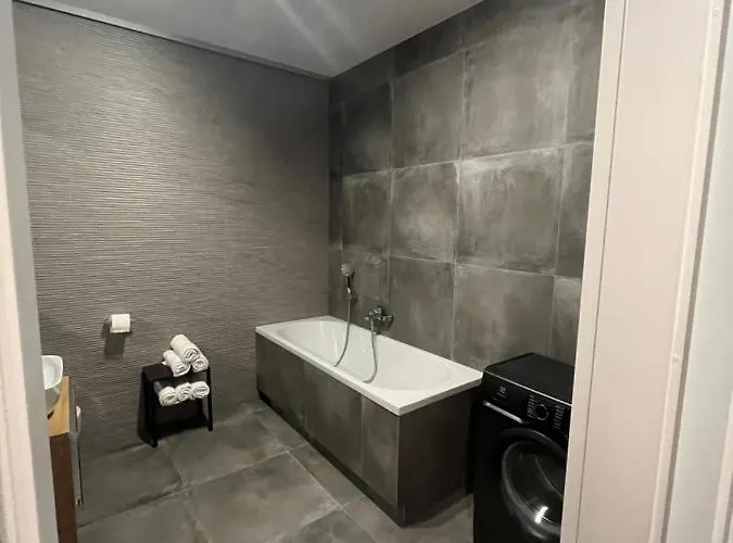 Komfortowe Z Garazem Na Milionowej 아파트 *