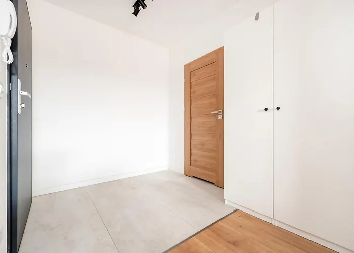 Komfortowe Z Garazem Na Milionowej Lejlighed Łódź