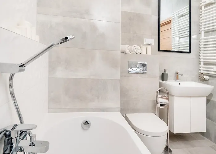 Komfortowe Z Garazem Na Milionowej * 우치